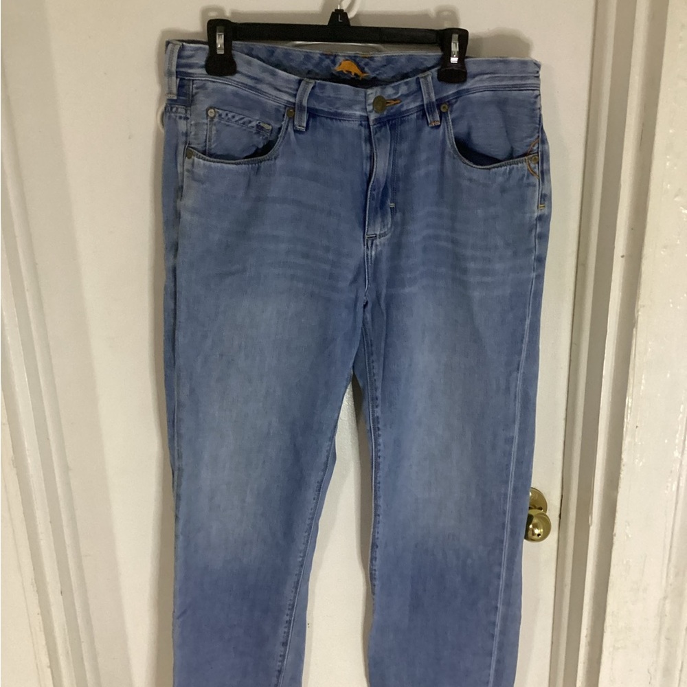 Tommy Bahama Men’s Light Wash Jeans Size 35/30